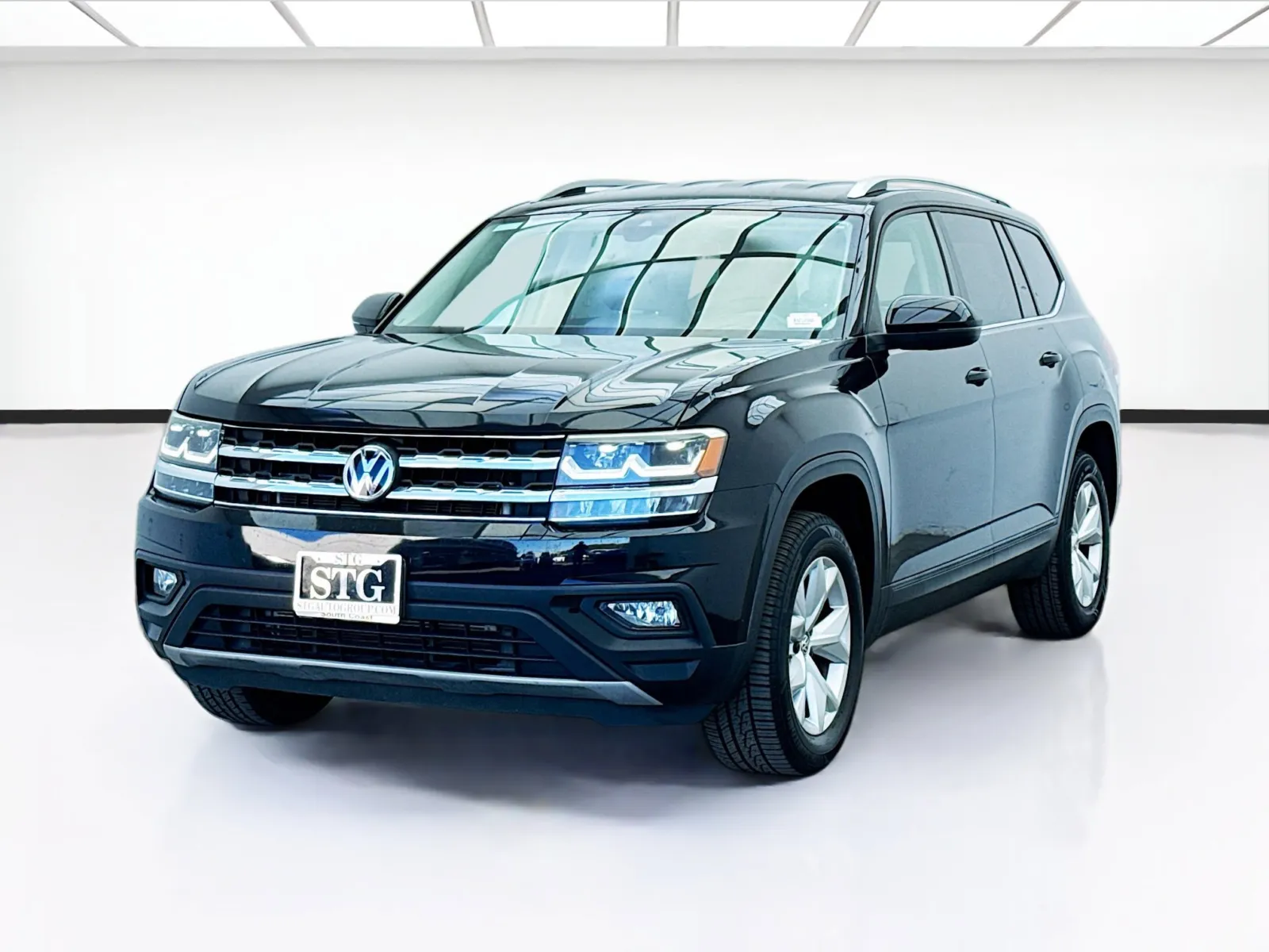 Black 2018 Volkswagen Atlas 2.0T SE w/Technology for sale in Bellflower, CA