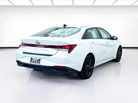 More photos of 2021 Hyundai Elantra SEL at STG Bellflower, CA