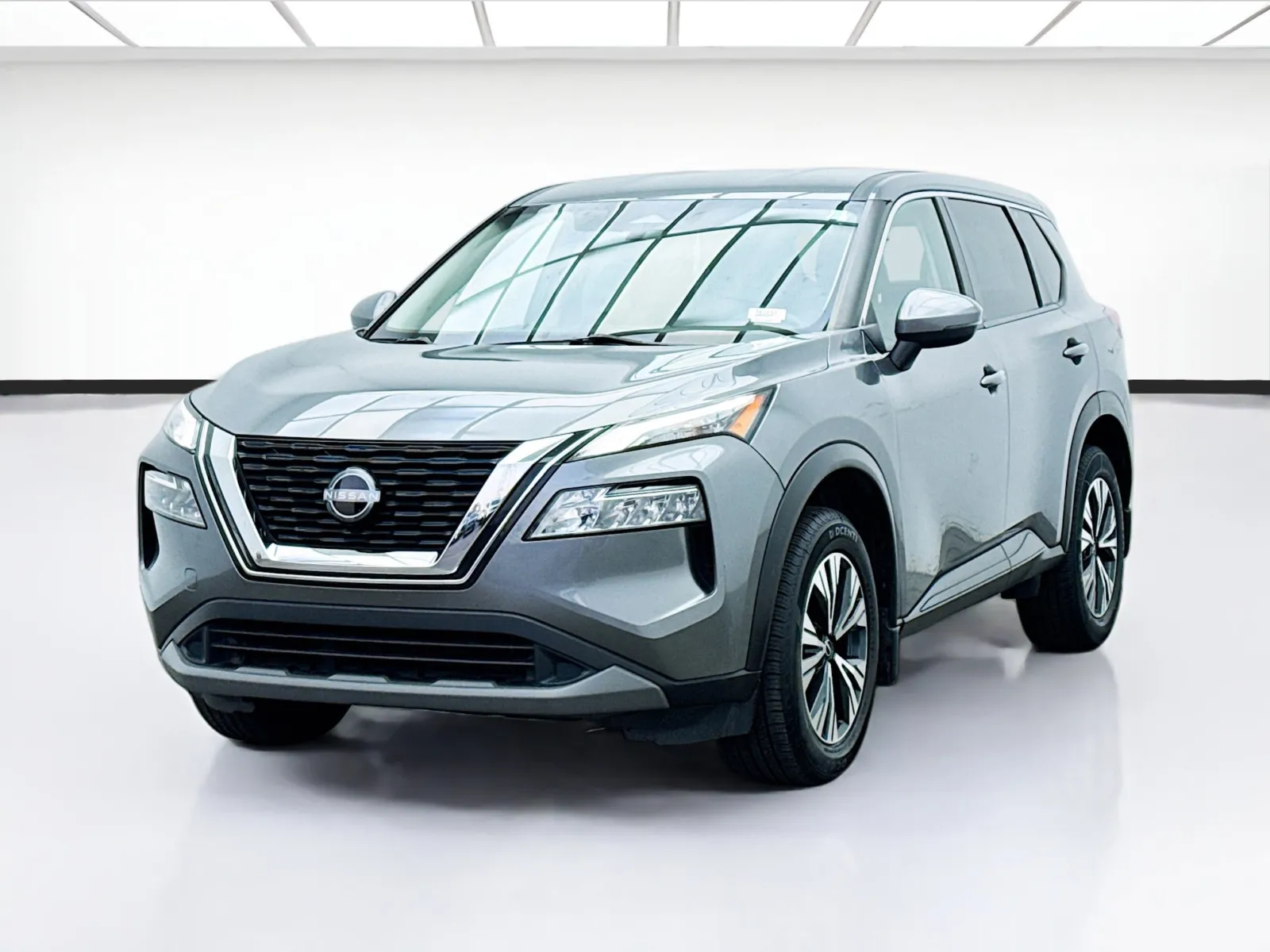 Gray 2023 Nissan Rogue SV for sale in Bellflower, CA