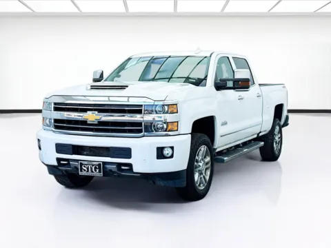 White 2019 Chevrolet Silverado 2500HD High Country for sale in Bellflower, CA