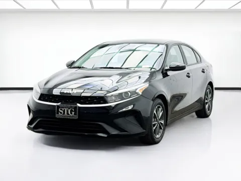 Black 2023 Kia Forte LXS for sale in Bellflower, CA