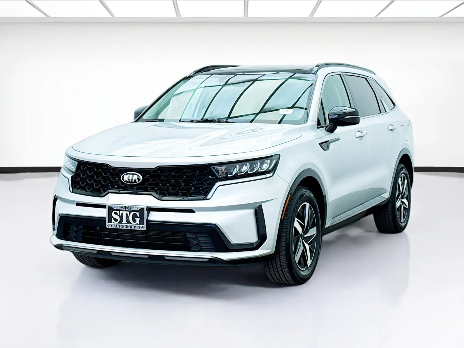 Silver 2021 Kia Sorento S for sale in Bellflower, CA