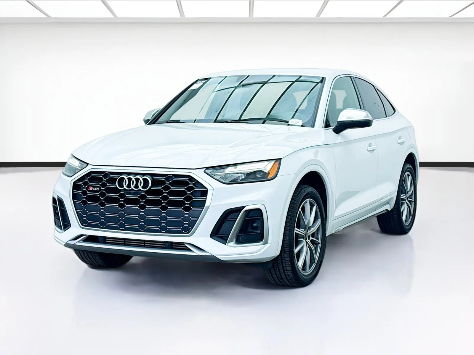 2022 Audi SQ5 Sportback Premium Plus's photo