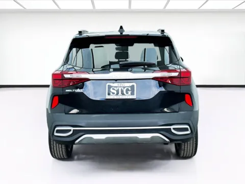 More photos of 2022 Kia Seltos S at STG Bellflower, CA