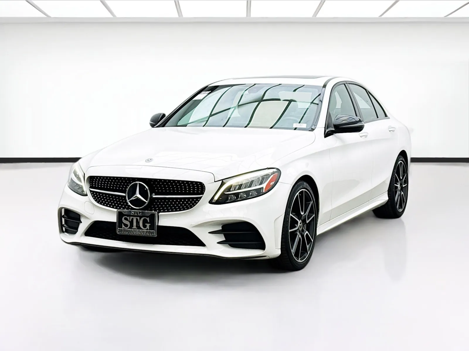2020 Mercedes-Benz C-Class Sedan C300's photo
