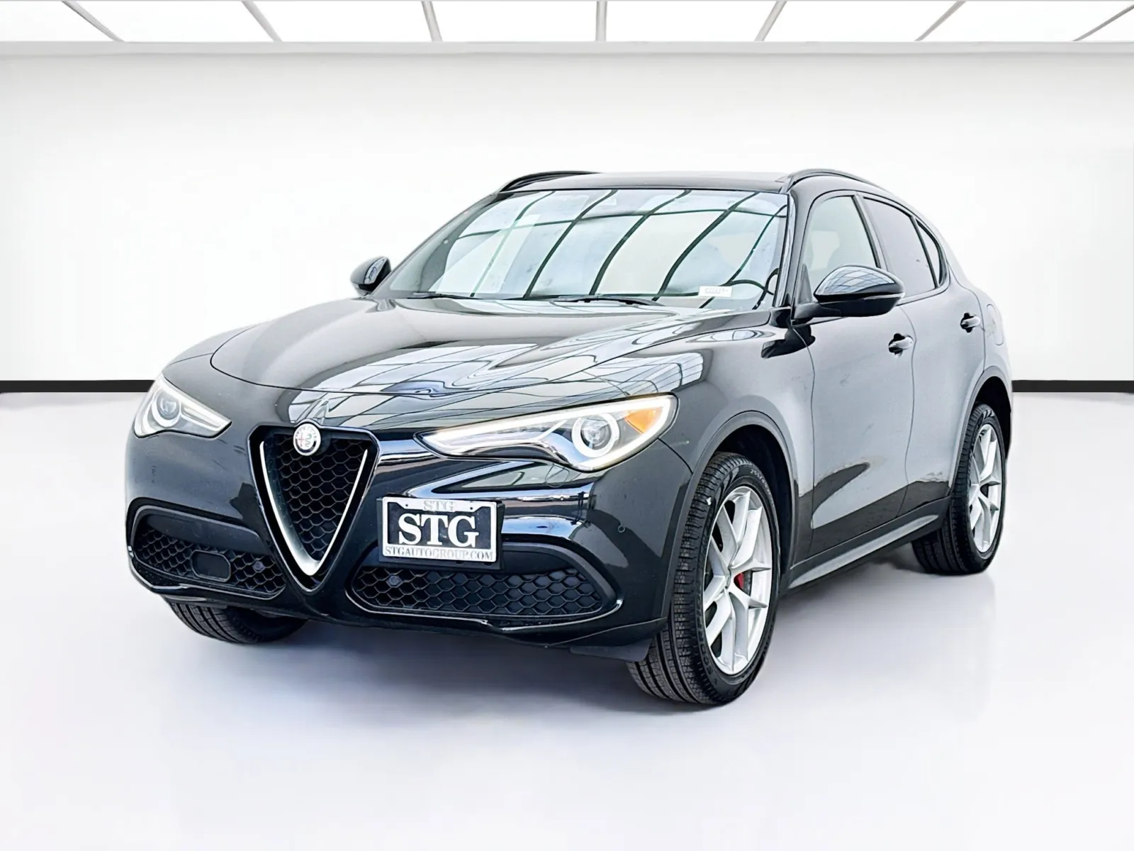 2018 Alfa Romeo Stelvio Ti Sport's photo