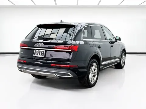 More photos of 2020 Audi Q7 55 Premium Plus quattro at STG Bellflower, CA