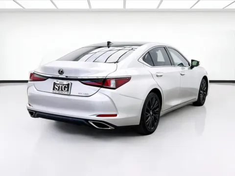 More photos of 2020 Lexus ES 350 at STG Bellflower, CA