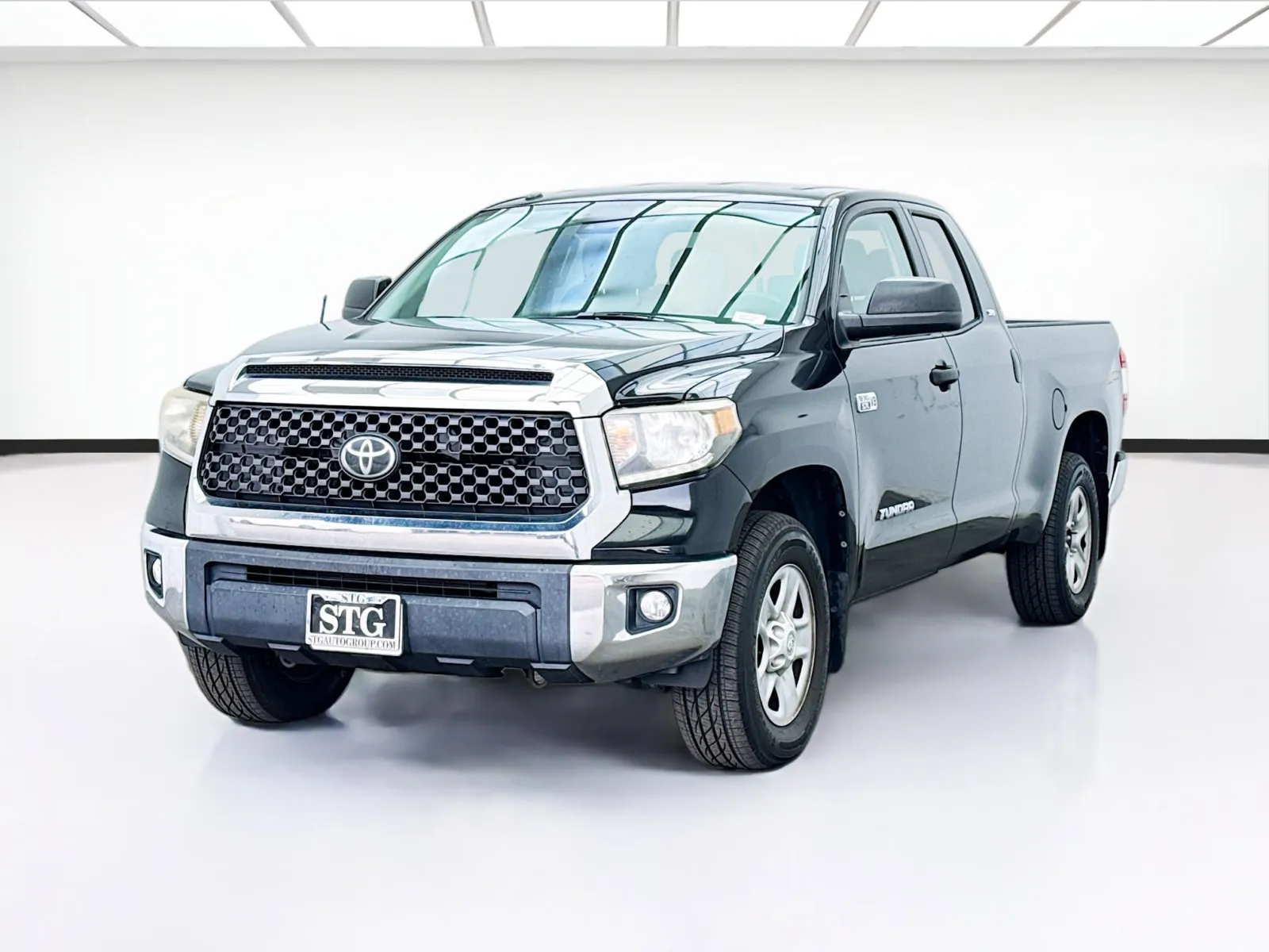 Black 2018 Toyota Tundra SR5 for sale in Bellflower, CA