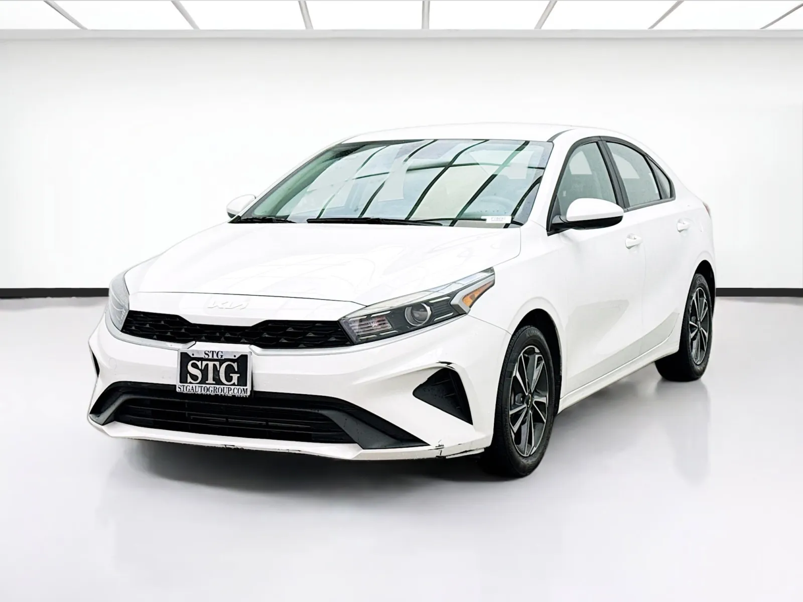 2024 Kia Forte LXS's photo