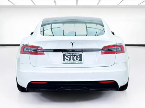 More photos of 2022 Tesla Model S at STG Bellflower, CA
