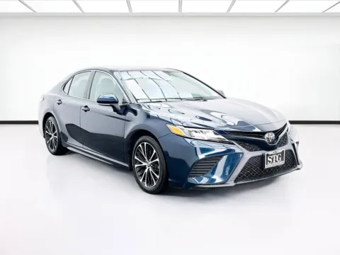 Another view of 2020 Toyota Camry SE for sale in Bellflower, CA at STG Bellflower