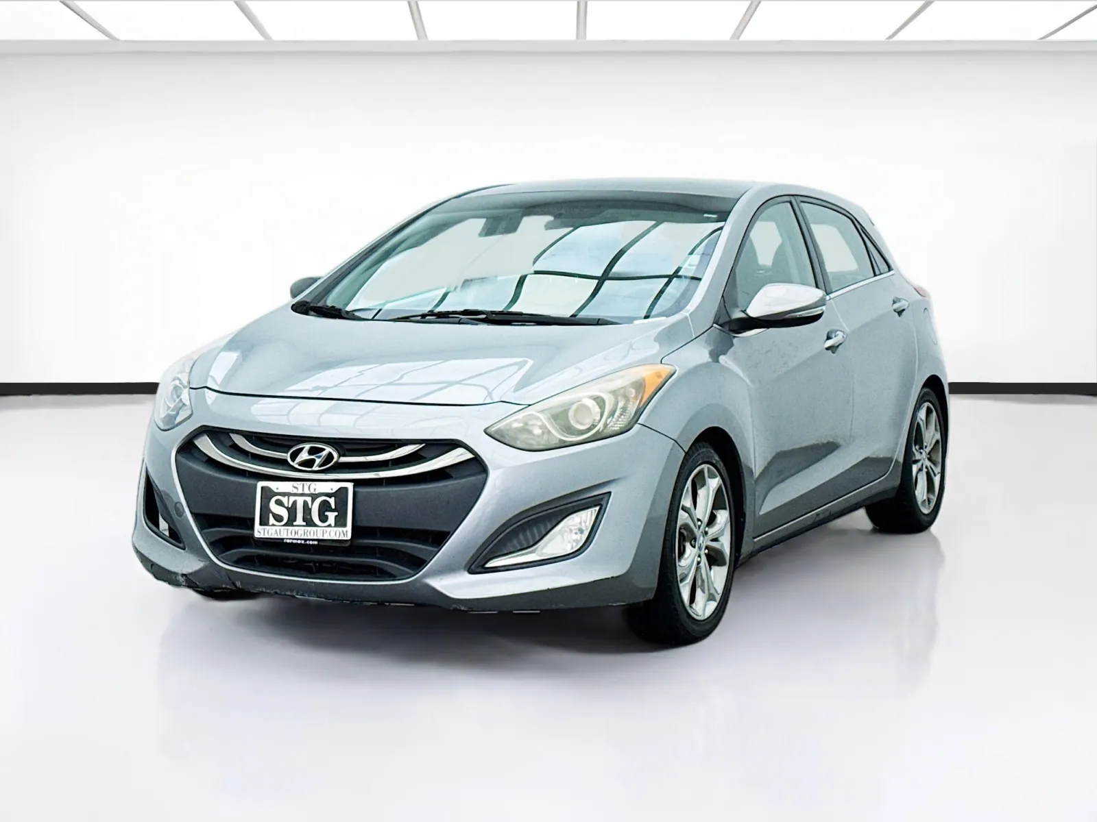 2013 Hyundai Elantra GT Base's photo
