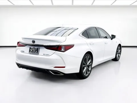 More photos of 2019 Lexus ES at STG Bellflower, CA