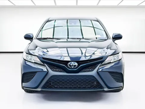 Photos of 2020 Toyota Camry SE for sale in Bellflower, CA at STG Bellflower