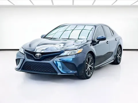 Green 2020 Toyota Camry SE for sale in Bellflower, CA