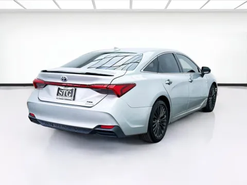 More photos of 2019 Toyota Avalon at STG Bellflower, CA