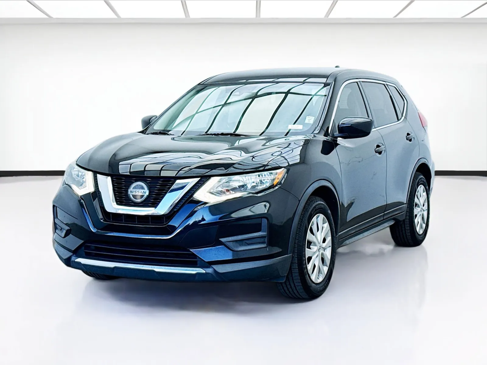 Black 2019 Nissan Rogue S for sale in Bellflower, CA