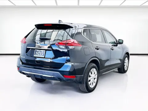 More photos of 2019 Nissan Rogue S at STG Bellflower, CA