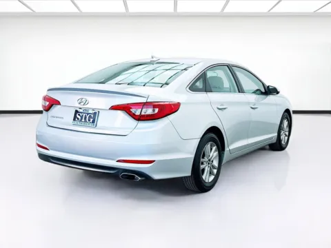 More photos of 2015 Hyundai Sonata SE at STG Bellflower, CA