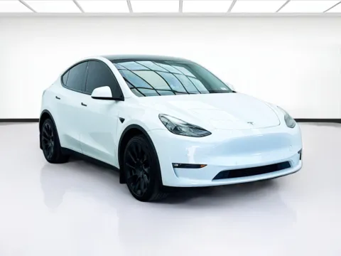 Another view of 2022 Tesla Model Y Long Range for sale in Bellflower, CA at STG Bellflower