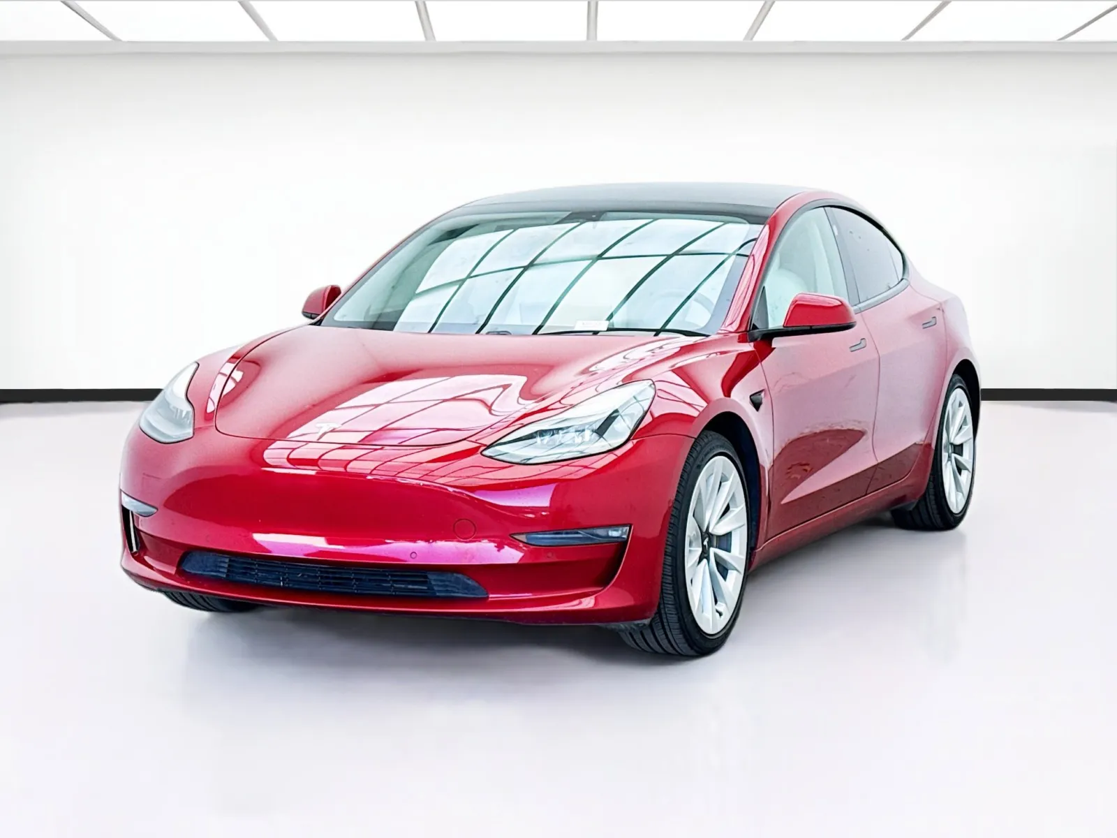 2021 Tesla Model 3 Rear-Wheel Drive's photo