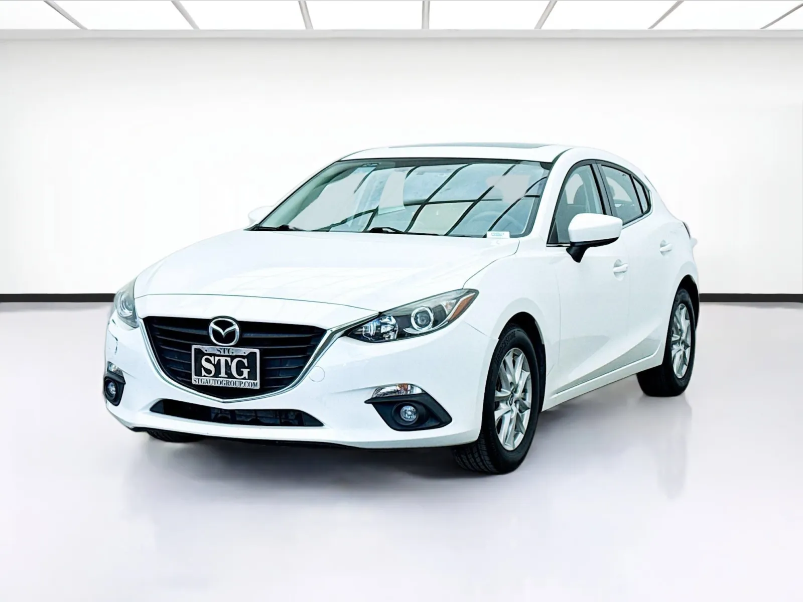 White 2016 Mazda Mazda3 i Grand Touring for sale in Bellflower, CA