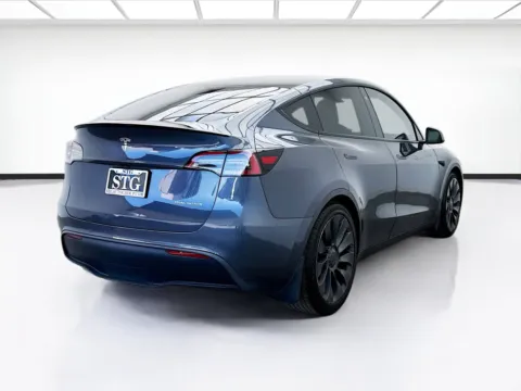 More photos of 2022 Tesla Model Y Performance at STG Bellflower, CA