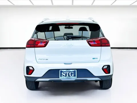 More photos of 2022 Kia Niro LX at STG Bellflower, CA