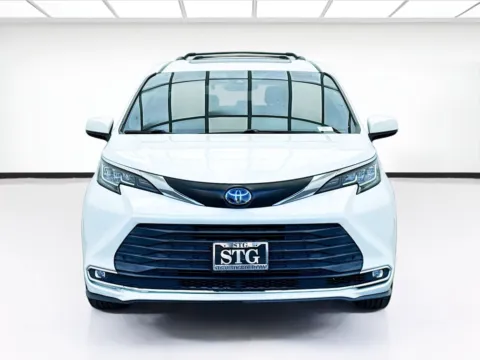 Photos of 2021 Toyota Sienna XLE for sale in Bellflower, CA at STG Bellflower