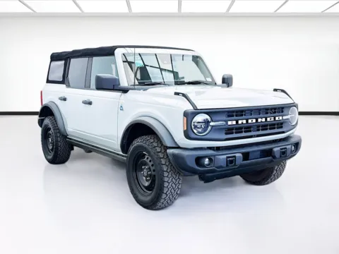 Another view of 2022 Ford Bronco Black Diamond for sale in Bellflower, CA at STG Bellflower