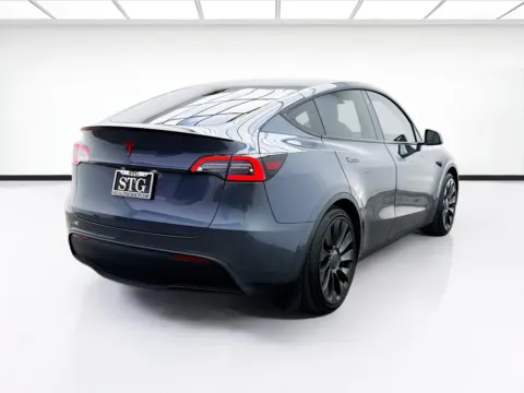 More photos of 2022 Tesla Model Y Performance at STG Bellflower, CA