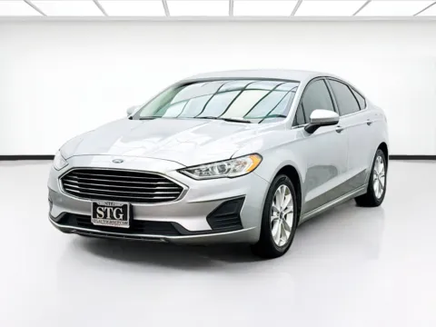 Silver 2020 Ford Fusion Hybrid SE for sale in Bellflower, CA