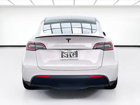 More photos of 2023 Tesla Model Y Performance at STG Bellflower, CA