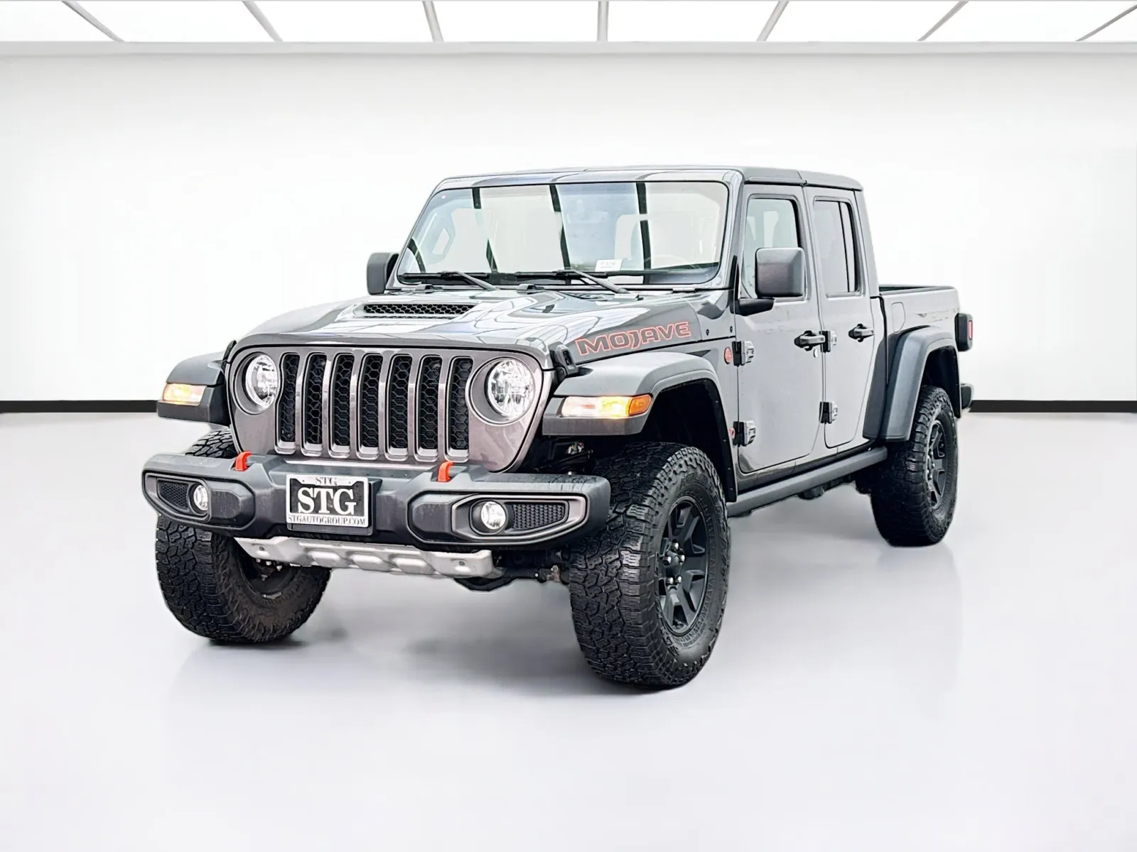 Gray 2022 Jeep Gladiator Mojave for sale in Bellflower, CA