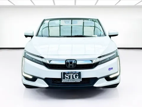 Photos of 2018 Honda Clarity Plug-In Hybrid for sale in Bellflower, CA at STG Bellflower