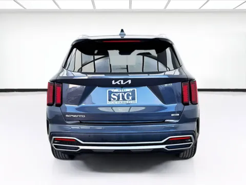 More photos of 2023 Kia Sorento Hybrid EX at STG Bellflower, CA