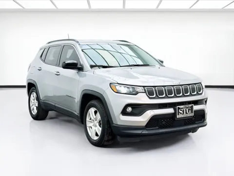 Another view of 2022 Jeep Compass Latitude for sale in Bellflower, CA at STG Bellflower