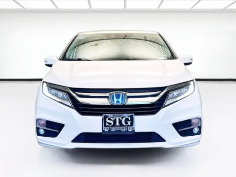 Photos of 2018 Honda Odyssey Touring for sale in Bellflower, CA at STG Bellflower