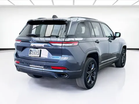 More photos of 2023 Jeep Grand Cherokee 4xe 4xe 30th Anniversary Edition at STG Bellflower, CA