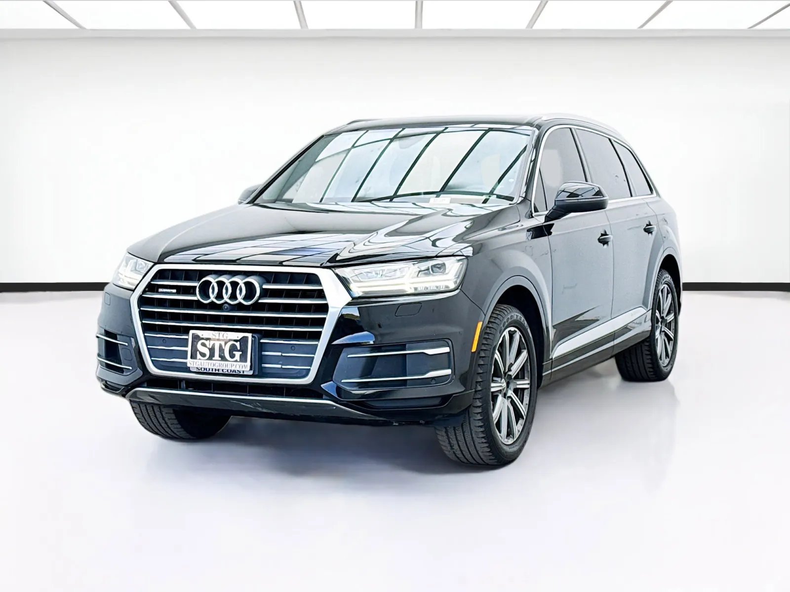 Black 2017 Audi Q7 2.0T Premium Plus quattro for sale in Bellflower, CA