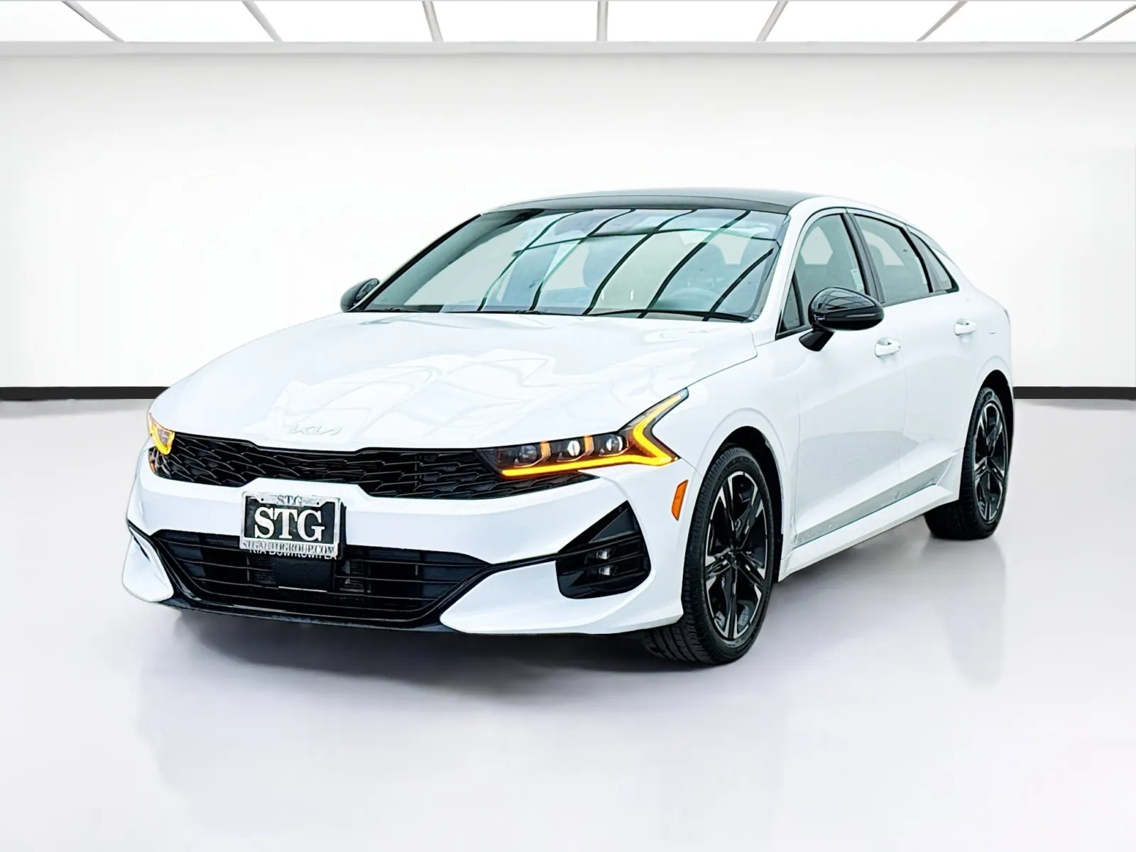 White 2022 Kia K5 GT-Line for sale in Bellflower, CA