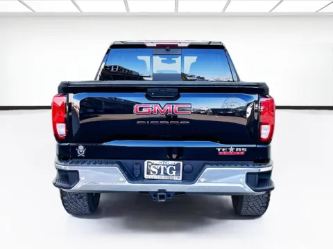 More photos of 2020 GMC Sierra 1500 Elevation at STG Bellflower, CA