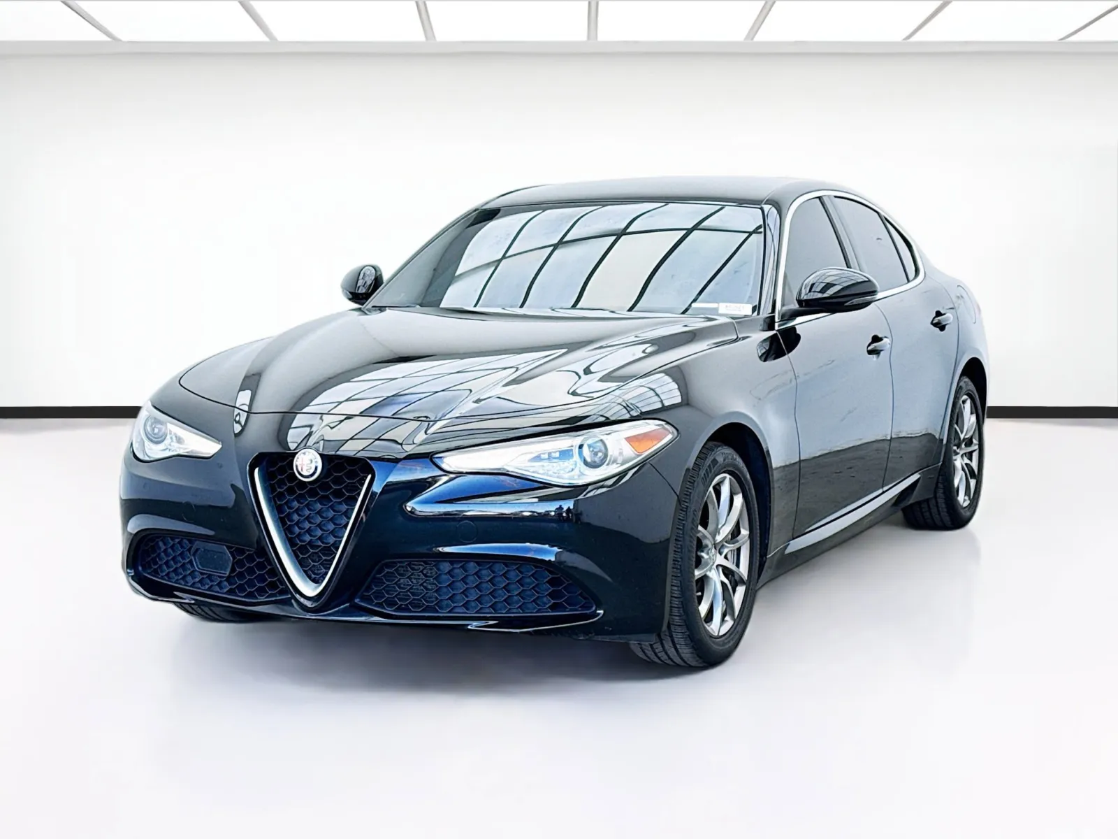 Black 2019 Alfa Romeo Giulia for sale in Bellflower, CA