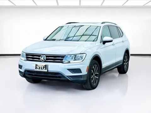White 2018 Volkswagen Tiguan 2.0T SE 4Motion for sale in Bellflower, CA