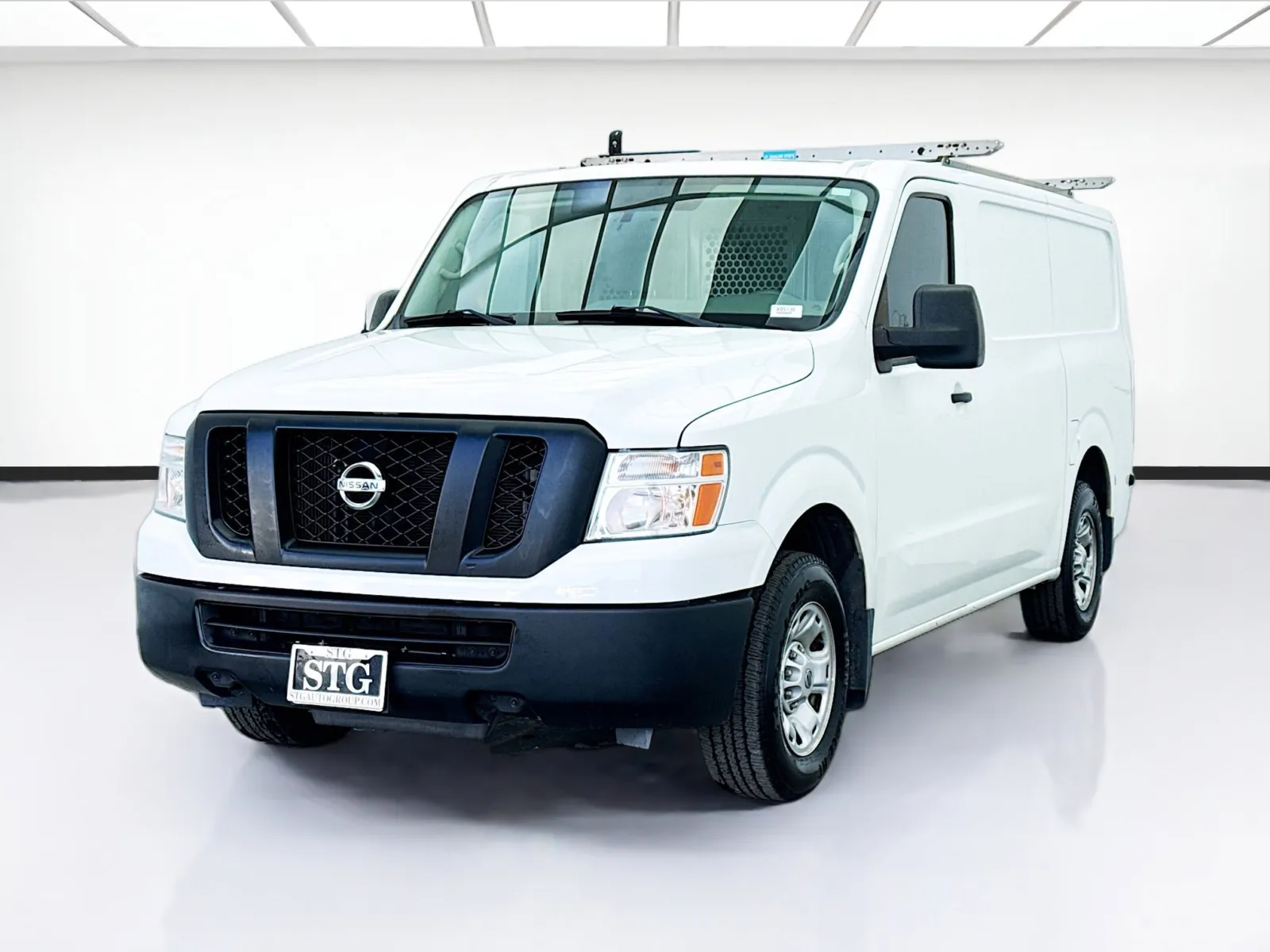 White 2020 Nissan NV Cargo SV Standard Roof for sale in Bellflower, CA
