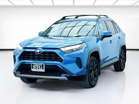 Green 2022 Toyota RAV4 SE for sale in Bellflower, CA