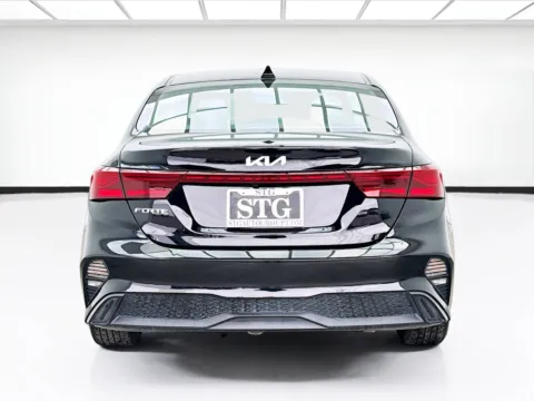 More photos of 2023 Kia Forte LXS at STG Bellflower, CA