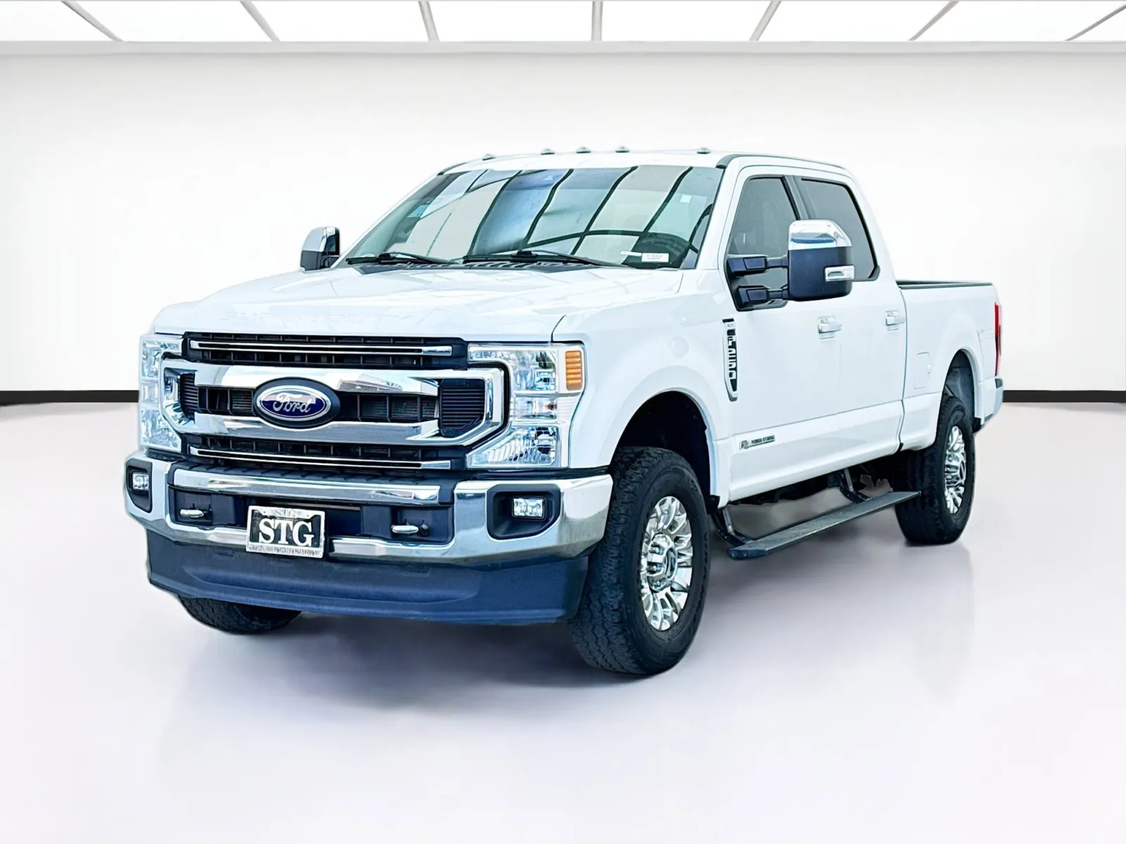 White 2021 Ford Super Duty F-250 SRW XLT for sale in Bellflower, CA