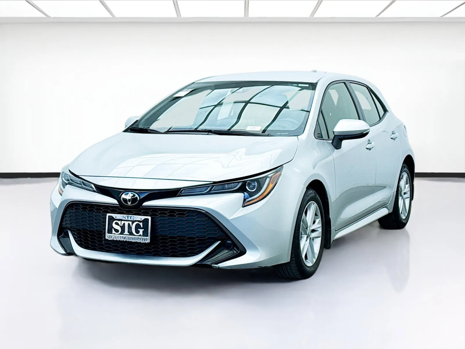 Silver 2021 Toyota Corolla Hatchback SE for sale in Bellflower, CA